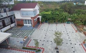 Shaiva Urban Retreat
